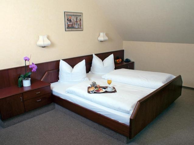 Hotel-Restaurant Lowen Süßen Zimmer foto